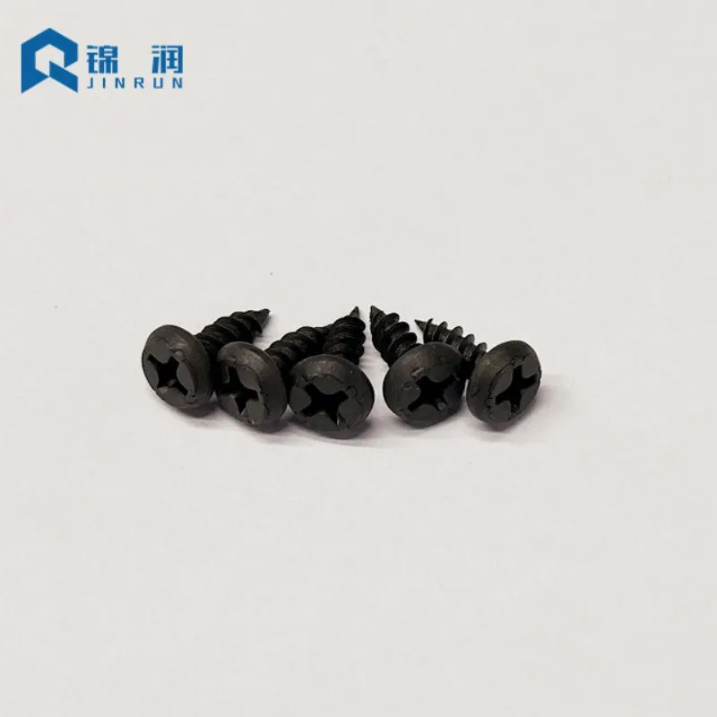 Thận trọng khi sử dụng vít tự khai thác